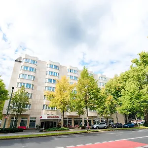 莱昂纳多酒店杜塞尔多夫市中心店 **** 杜塞尔多夫